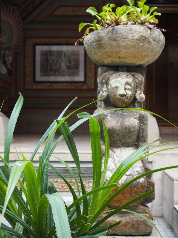 Kampung Sari Homestay Убуд Экстерьер фото