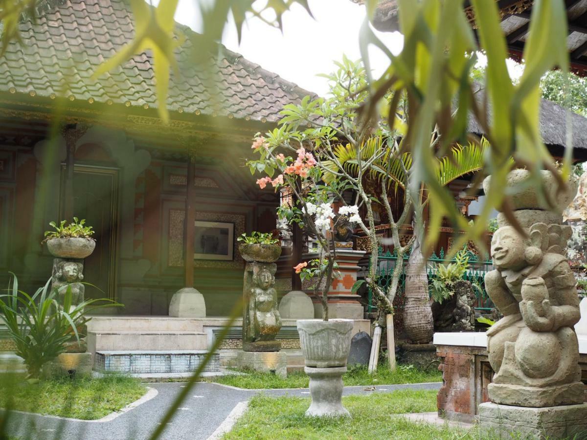 Kampung Sari Homestay Убуд Экстерьер фото