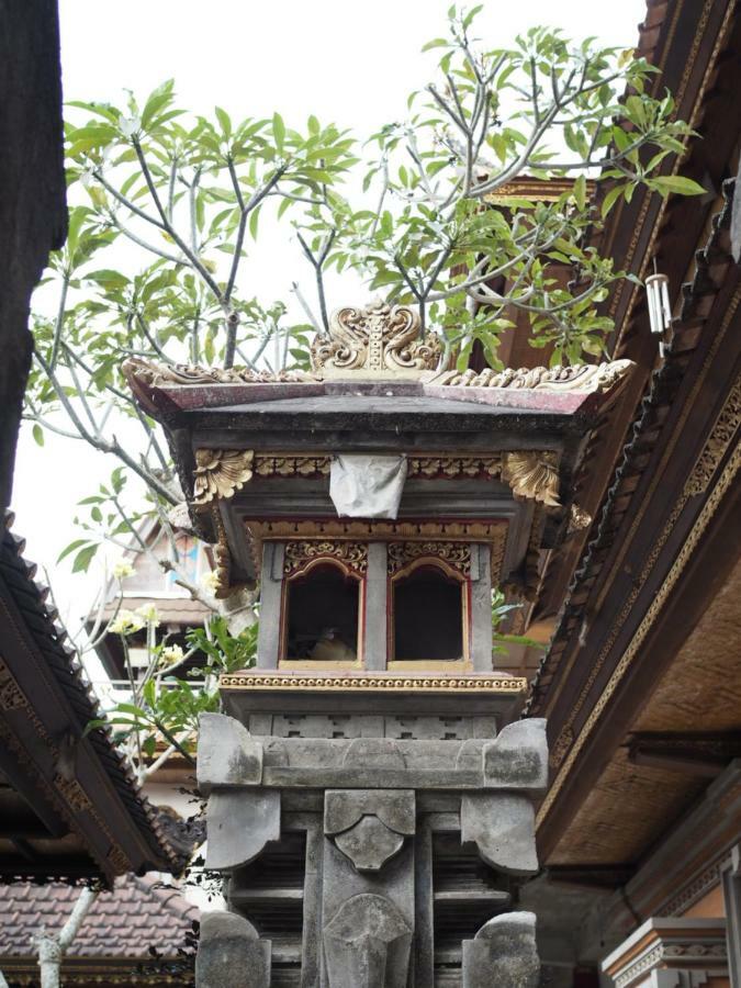 Kampung Sari Homestay Убуд Экстерьер фото