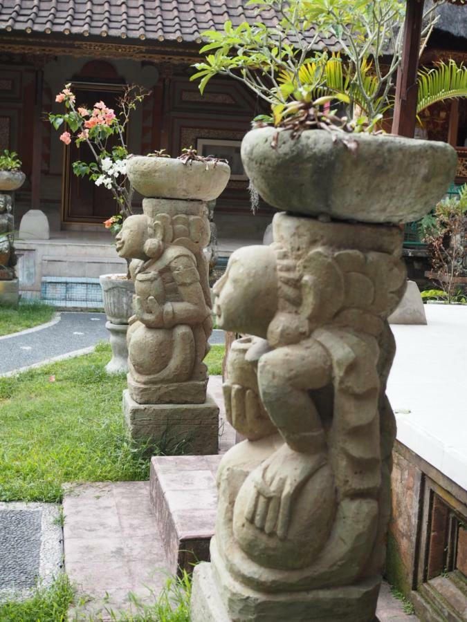 Kampung Sari Homestay Убуд Экстерьер фото